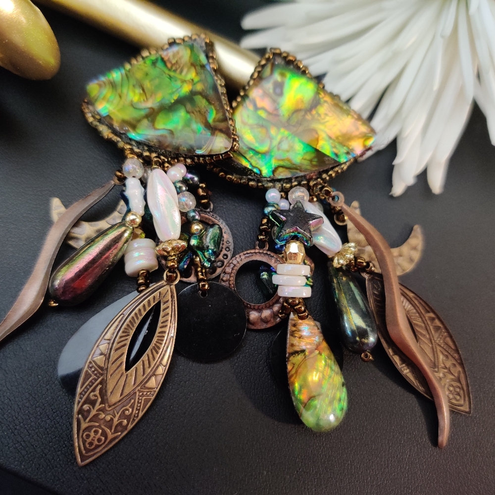 Vintage artisan art glass paua earrings clipback
